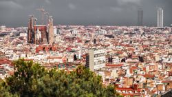Vista de Barcelona con la sagrada familia